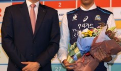 [프로배구 신인 드래프트] 한성정, 전체 1순위로 우리카드行